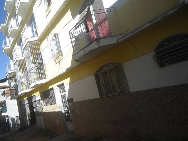 #133 - Apartamento para Venda em Carangola - MG - 1